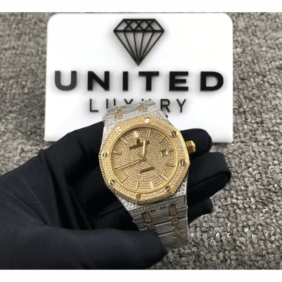 Royal Oak “Iced Out Yellow Gold” (Ref. 15400SR.OO.1220SR.01)