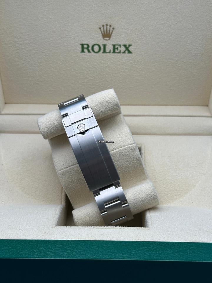 Submariner Date (Ref. 126610LV)