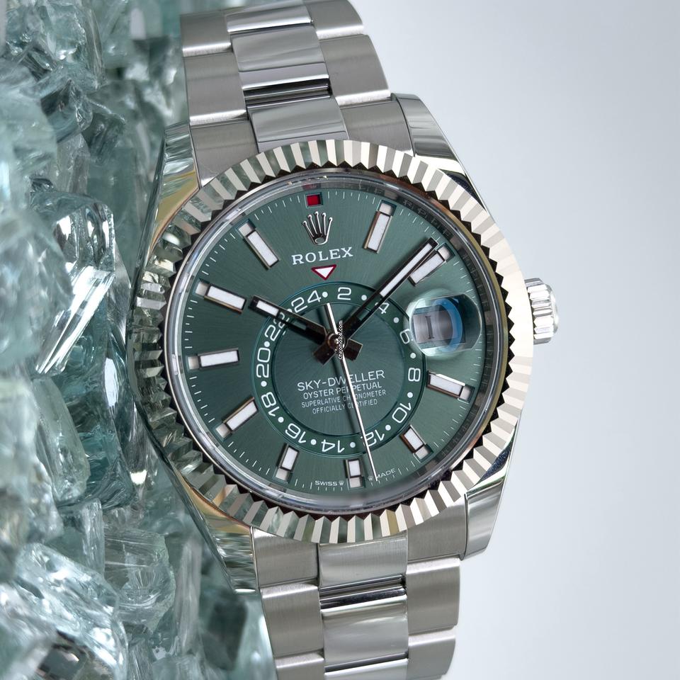Sky-Dweller (Ref. 336934) Mint Green Dial