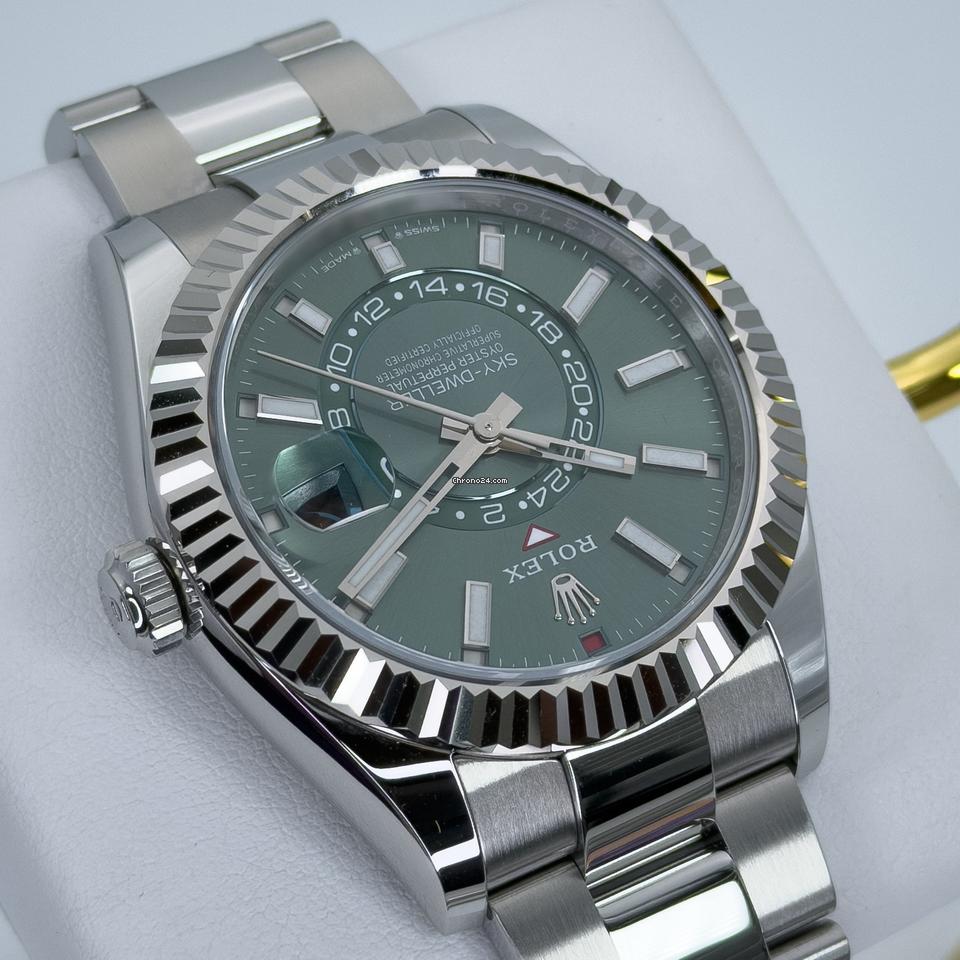 Sky-Dweller (Ref. 336934) Mint Green Dial