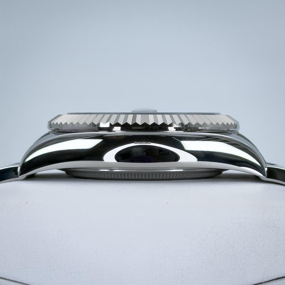 Sky-Dweller (Ref. 336934) Mint Green Dial
