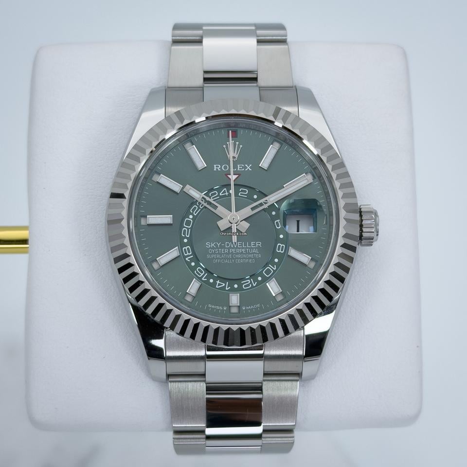 Sky-Dweller (Ref. 336934) Mint Green Dial