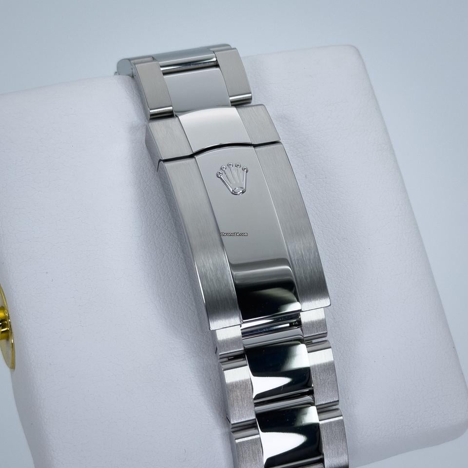 Sky-Dweller (Ref. 336934) Mint Green Dial