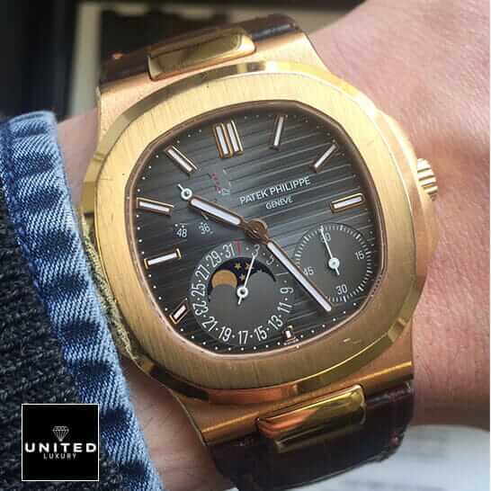 Patek Philippe Nautilus 5712R-001 “Rose Gold” High Fidelity Replica